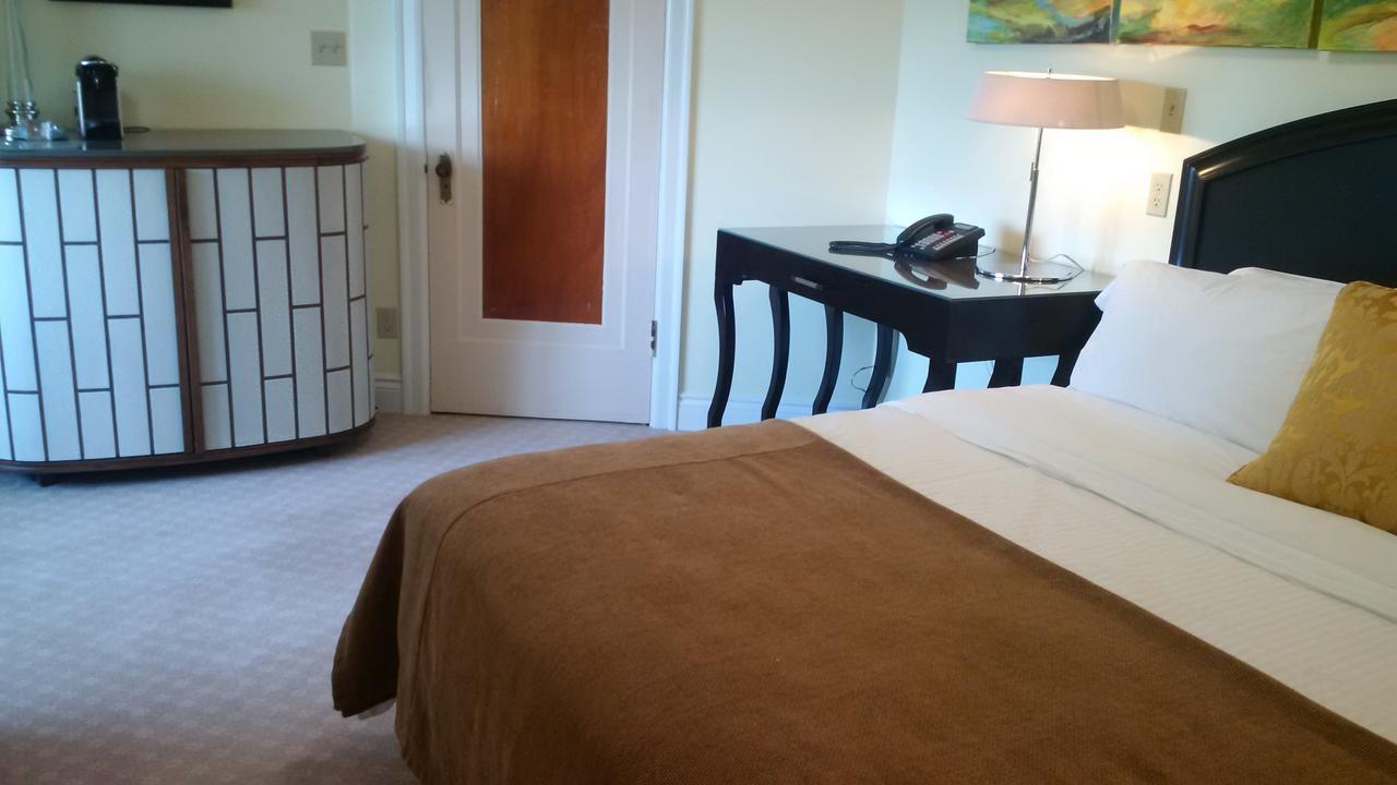فندق Manoir Chamberland (Adults Only) مونتيبيلو المظهر الخارجي الصورة